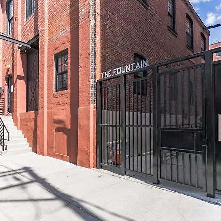 Frontdesk 1136 N American St Apts Northern Liberties Philadelphia-2