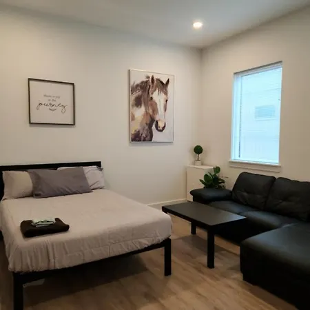 A Peaceful/Comfy Phila Apt-3
