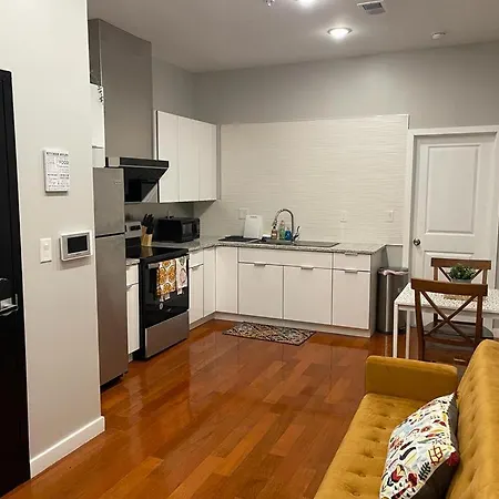 Philadelphia Central Apartments-2