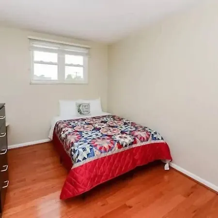 South Philly Prime Location Free Parking Space-2