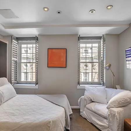 Cozy Studio Loft Old City Quaint Cobblestone St-2