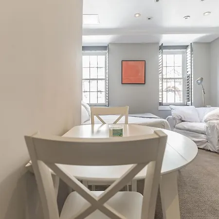Cozy Studio Loft Old City Quaint Cobblestone St-3