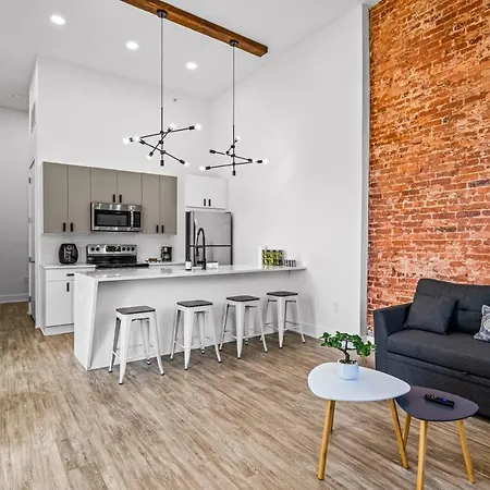 Two Bedroom Luxury Loft Private Parking Ev Charger-2