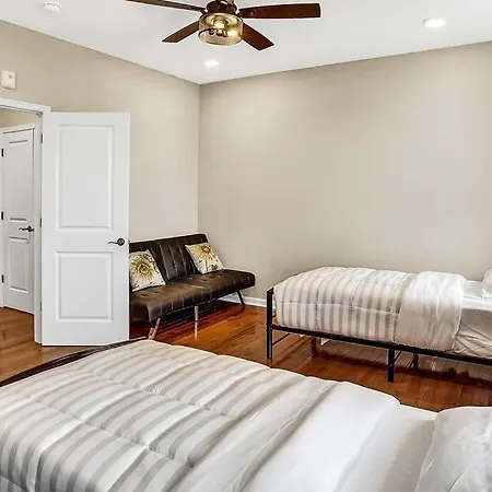 Magnificent Unit 2Br Apt On Broad Street-3