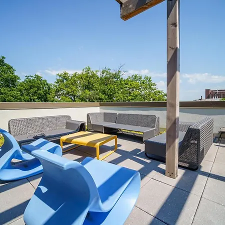 Perfect Studio In Philadelphia With Onsite Amenities-2