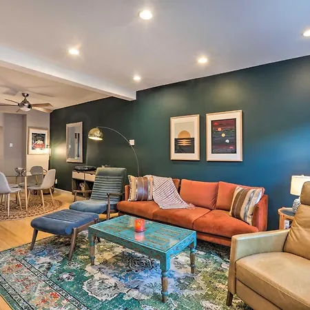 Chic Philadelphia Townhome With Furnished Patio!-3