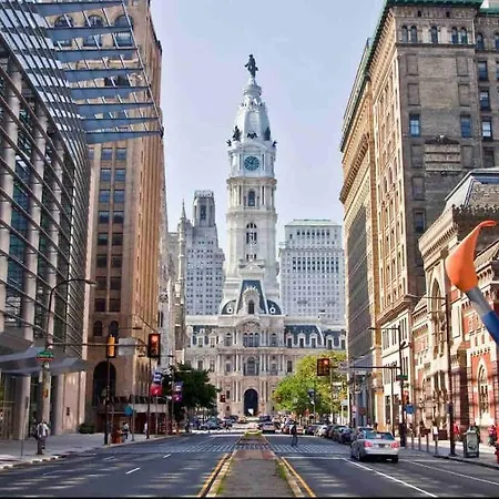 508 Urban Lifestyle King Bed Apt In Center City-3