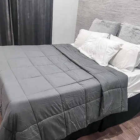 Yanne'S Place - Dual-Lounge-2