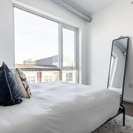 3Br Apt In Philadelphia-2