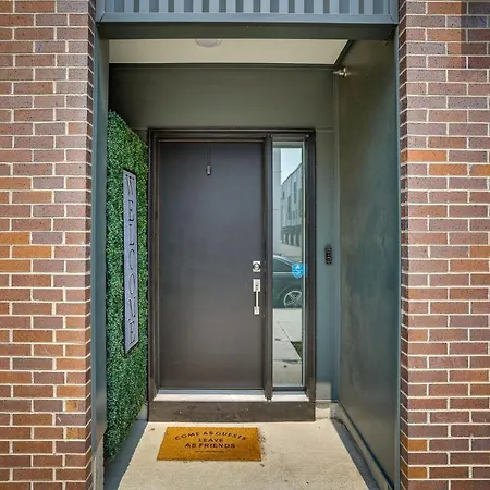 Philly Escape Near Center City & Lincoln Financial-3
