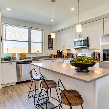 Wfh-Friendly Philadelphia Rental Near Center City!-3