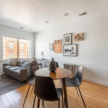 Beautiful 2Br Condominium In Philadelphia-3