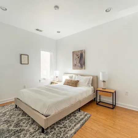 Beautiful 2Br Condominium In Philadelphia-2