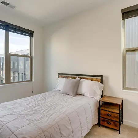 Private Rooftop With Cold Plunge Modern Townhome-3