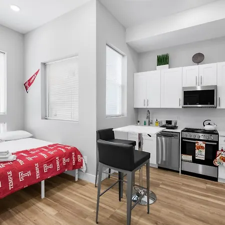 Cozy Studio Steps Away From Temple U By A.C.T.-3