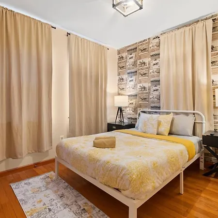 2 Bedroom Gems Near Center City.-3