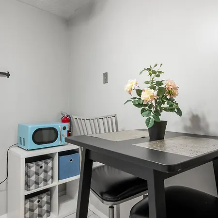 Stylish 1Br Unit By Center City-2