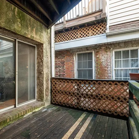 Stylish 1Br Unit By Center City-3