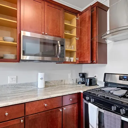 Loft Studio Apt In Luxury Building W Amenities-3