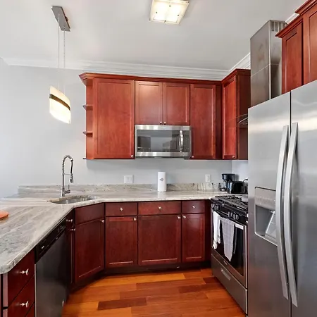 Loft Studio Apt In Luxury Building W Amenities-2