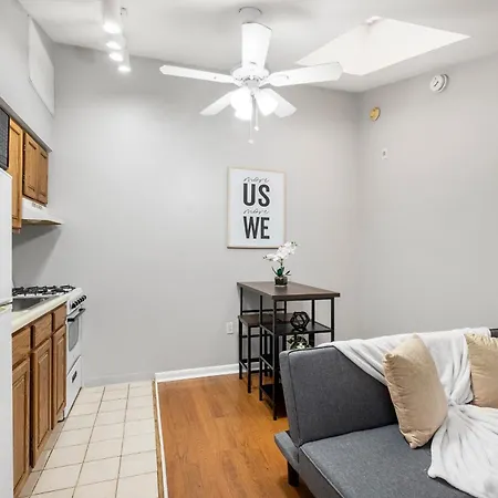 Contemporary 1Br Urban Retreat-2