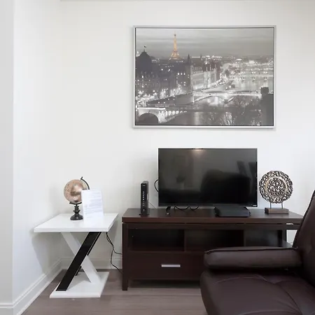 Fantastic Philly Fully Furnished Apartments-3