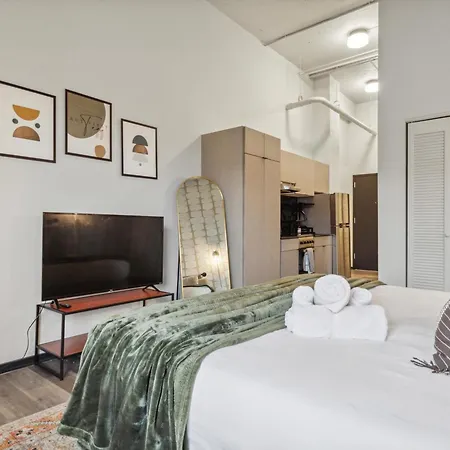 Large 3Br Apts & Studios, Gym, Game Room-2