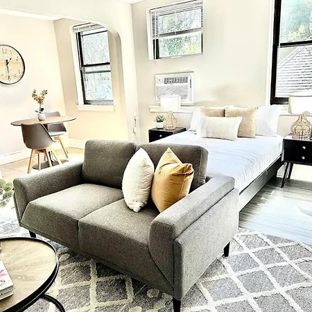 Lennox C301 Peaceful & Perfect Studio Apt-2