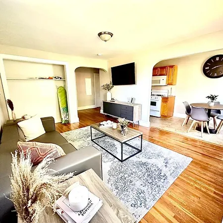 Lennox C407 Cozy And Spacious Studio1Br Apt-3