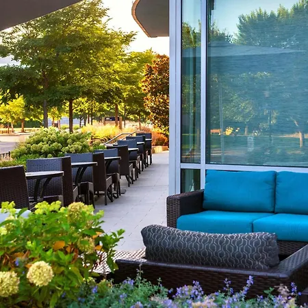 Courtyard By Marriott Philadelphia South At The Navy Yard-2