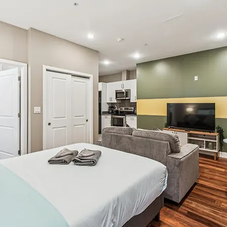 Stay At Luna On Callowhill-3