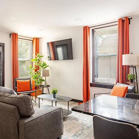 Cozy 2Br,1Ba Retreat For 6 With Free Parking In Philly-2