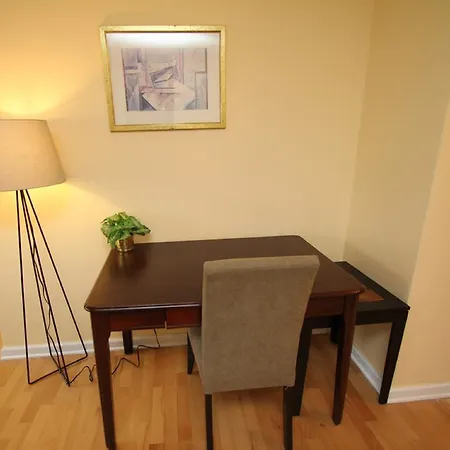 Luxury Two Bedroom By Rittenhouse Square-2