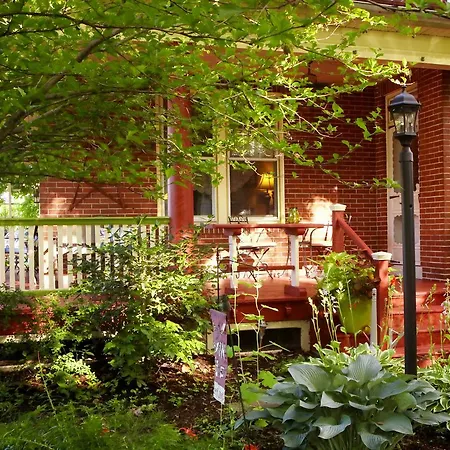 The Australian Walkabout Inn Bed & Breakfast-3