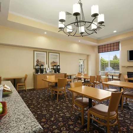 Hawthorn Suites By Wyndham Philadelphia Airport-3