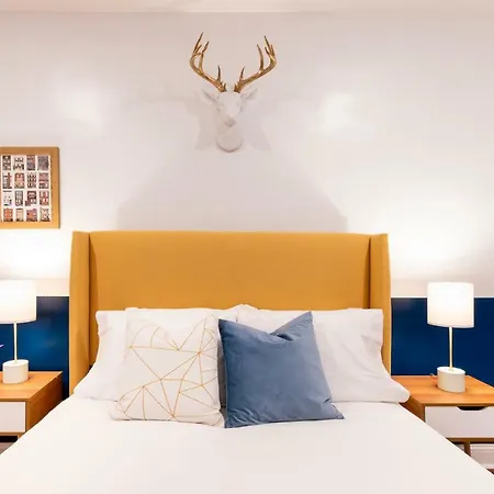 The Walnut Suites - Midtown Village-3